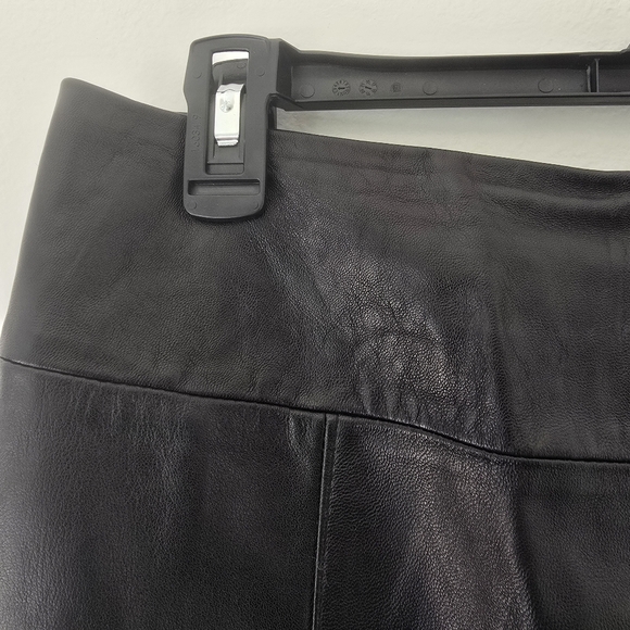 New Jaclyn Smith size 10 100% leather black slit side knee length skirt - Picture 5 of 9